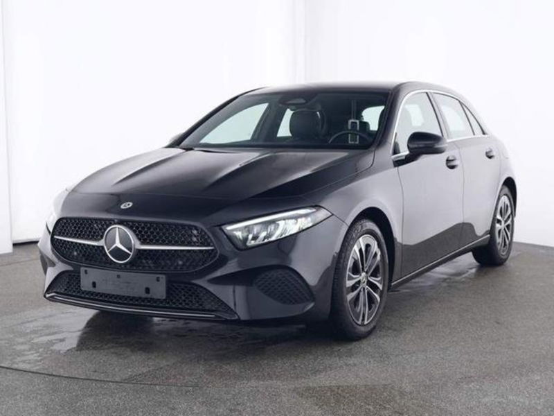 Mercedes-Benz Classe A Sedan 180 Automatic 4p. Executive  del 2023 usata a Magenta