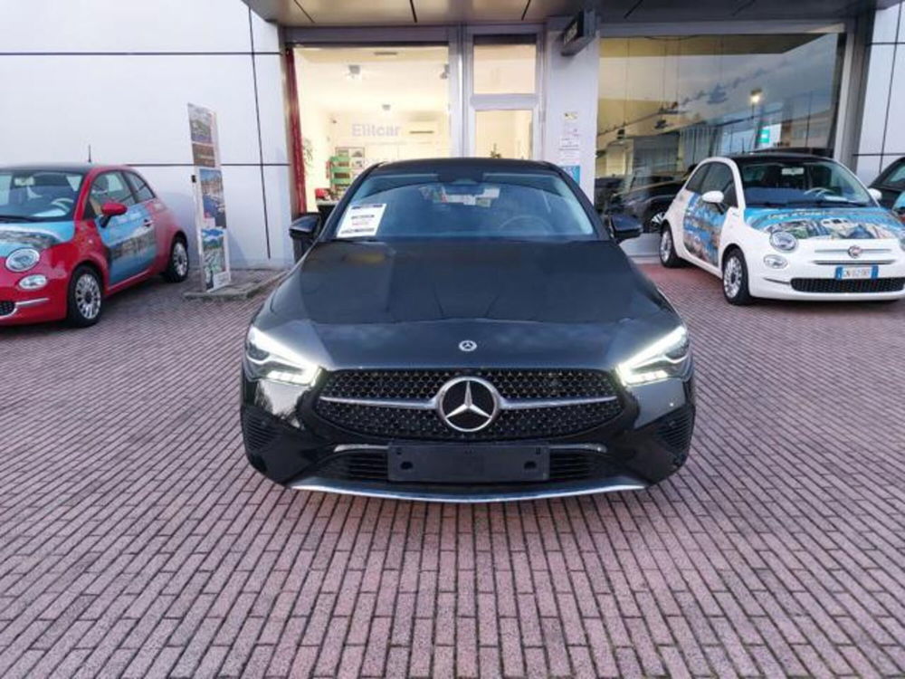 Mercedes-Benz CLA Shooting Brake usata a Milano (11)