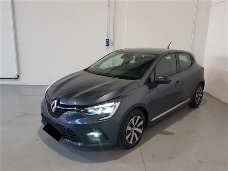 Renault Clio 1.6 E Tech full hybrid 145cv Techno qstomize van del 2021 usata a Asti