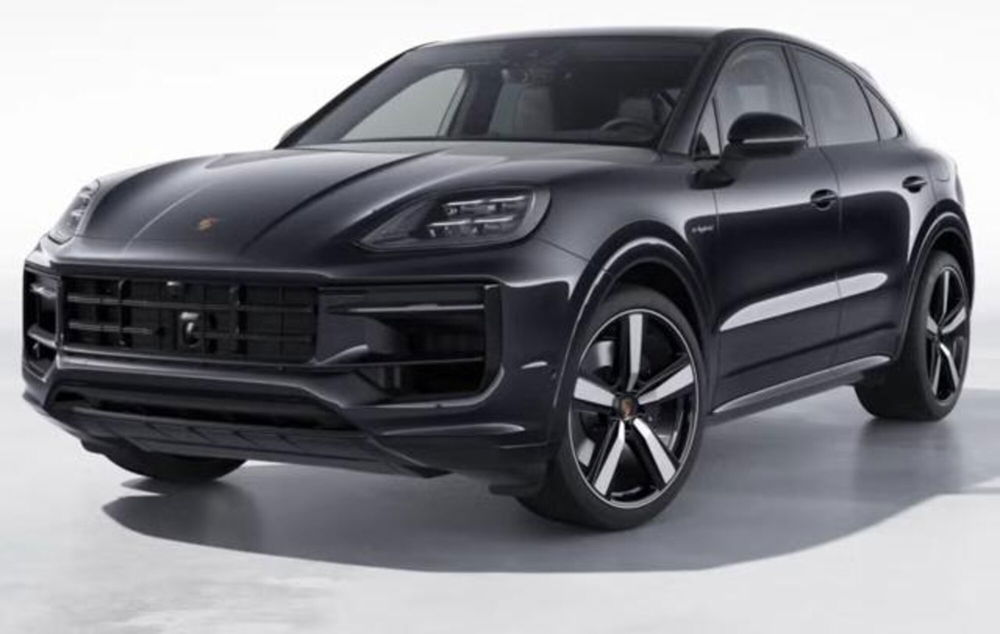 Porsche Cayenne nuova a Livorno