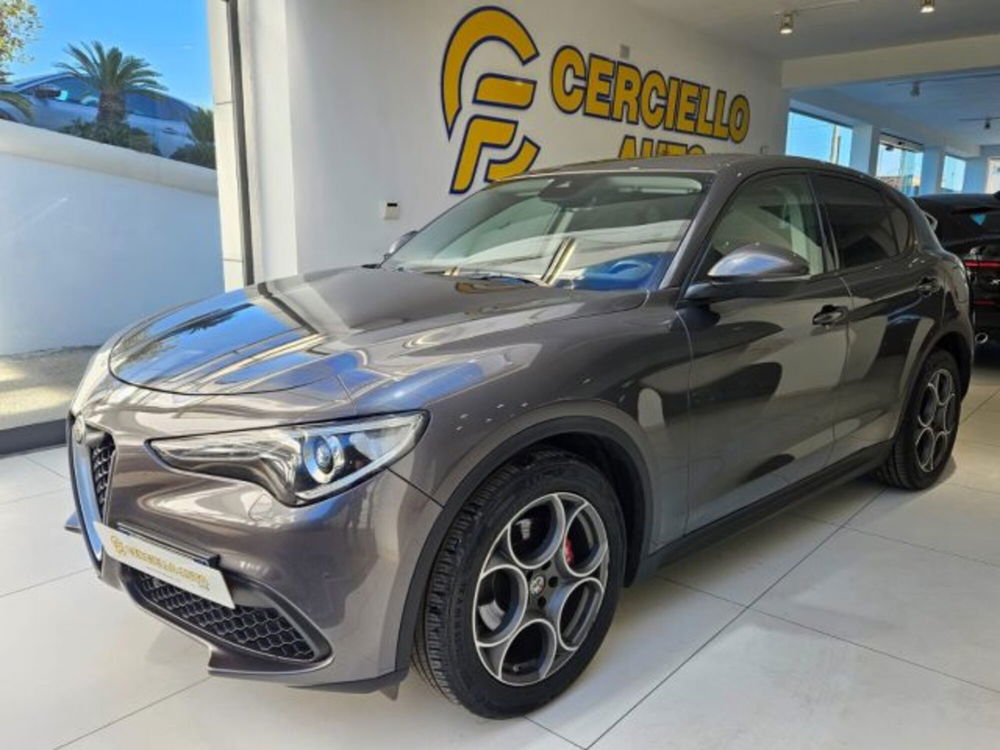 Alfa Romeo Stelvio usata a Napoli (3)