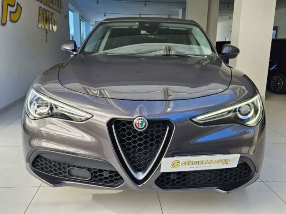 Alfa Romeo Stelvio usata a Napoli (4)