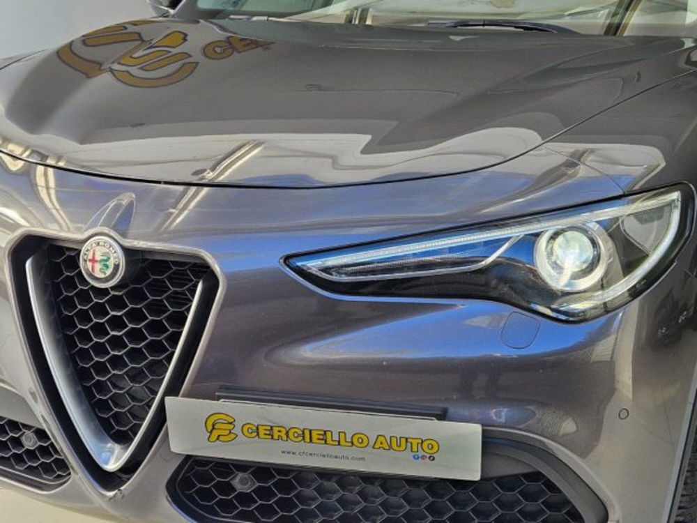 Alfa Romeo Stelvio usata a Napoli (5)