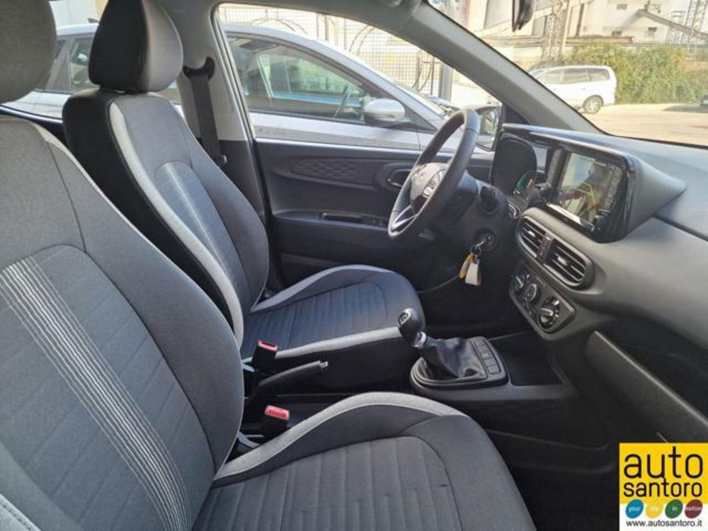 Hyundai i10 nuova a Salerno (19)