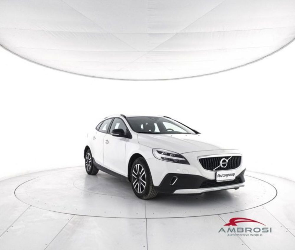 Volvo V40 Cross Country usata a Perugia (2)