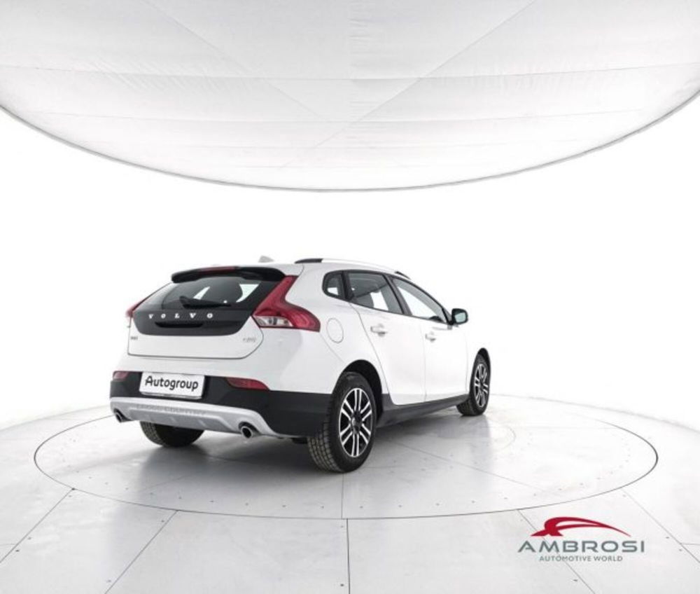 Volvo V40 Cross Country usata a Perugia (3)