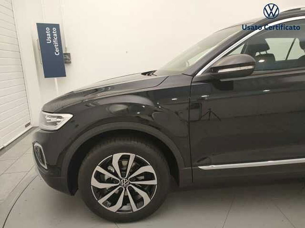 Volkswagen T-Roc nuova a Varese (7)