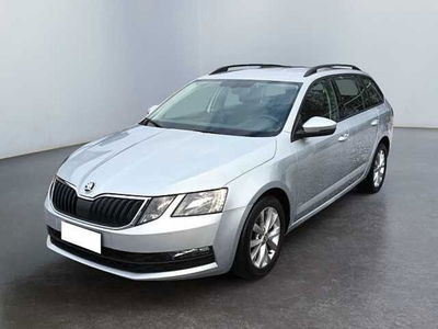 Skoda Octavia 1.5 G-TEC DSG Executive del 2020 usata a Lucca