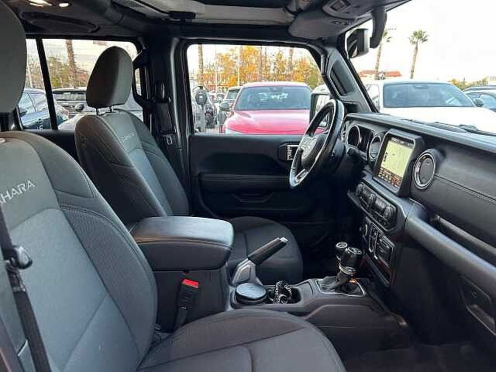 Jeep Wrangler Unlimited usata a Ancona (10)