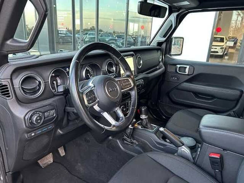 Jeep Wrangler Unlimited usata a Ancona (8)