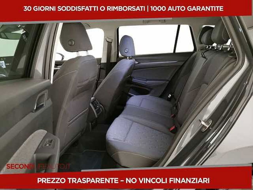 Volkswagen Golf Variant nuova a Chieti (6)