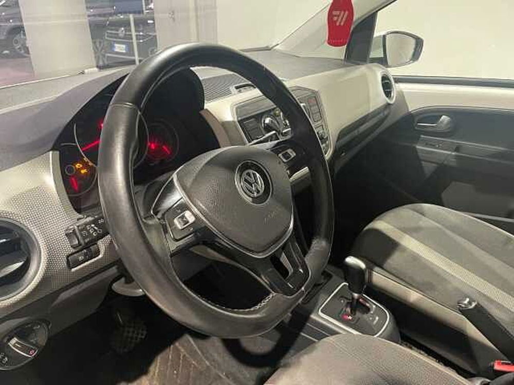 Volkswagen up! usata a Genova (8)