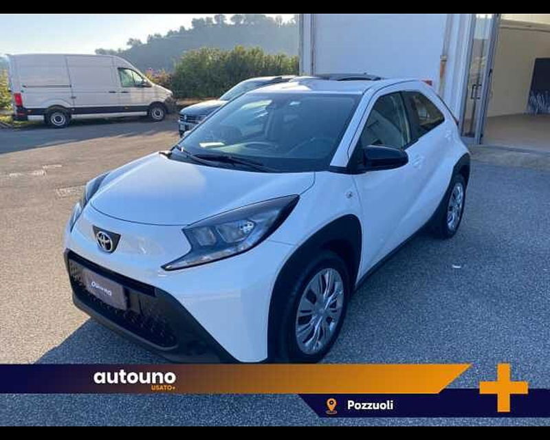 Toyota Aygo X 1.0 Lounge 72cv del 2024 usata a Pozzuoli