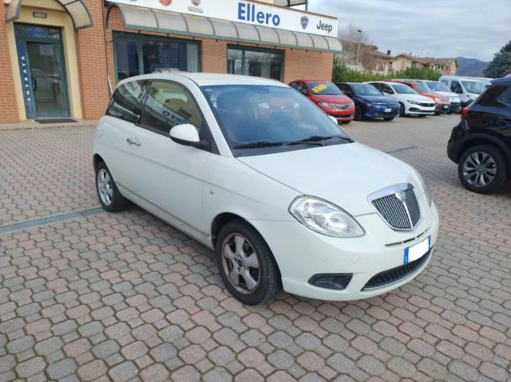 Lancia Ypsilon usata a Cuneo (2)