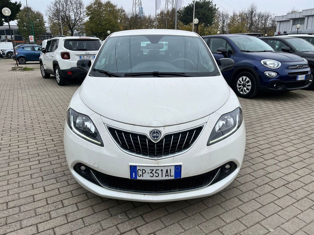 Lancia Ypsilon usata a Milano (2)