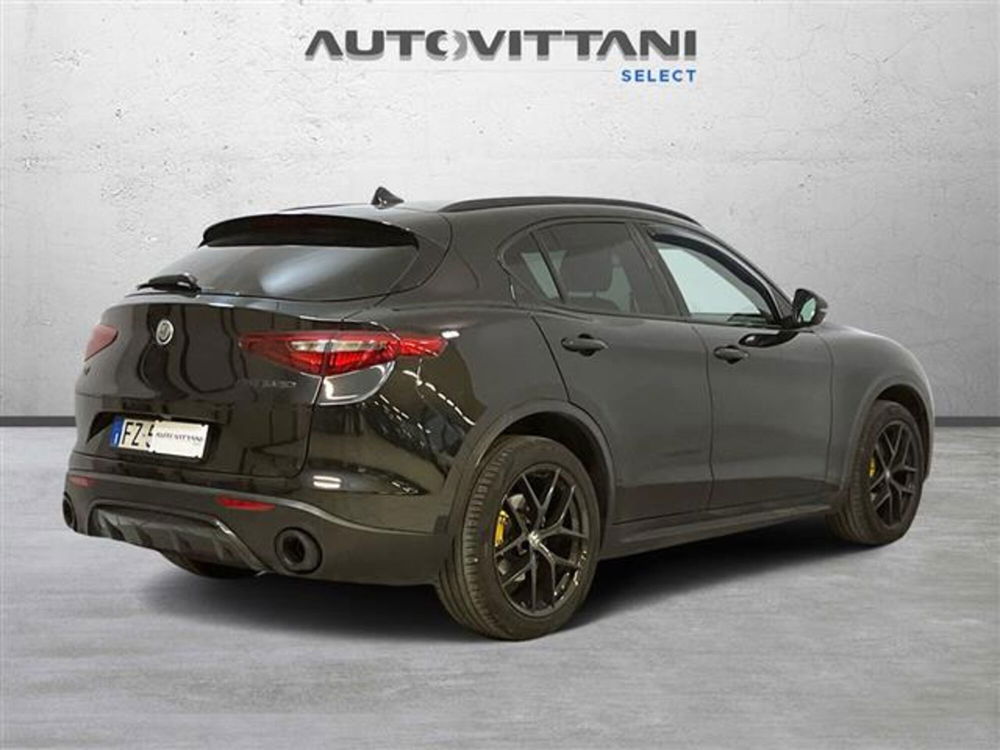 Alfa Romeo Stelvio usata a Como (3)