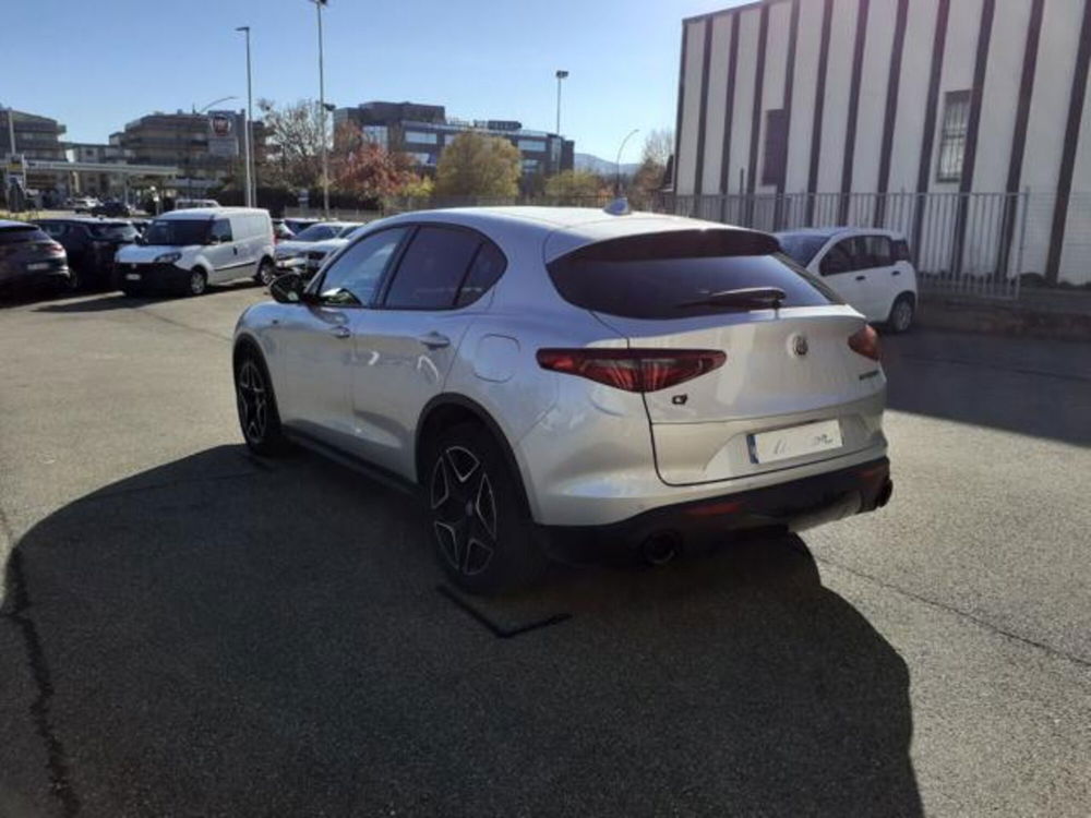 Alfa Romeo Stelvio usata a Firenze (10)