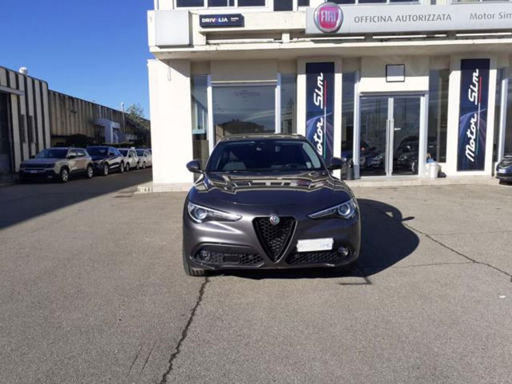 Alfa Romeo Stelvio usata a Firenze (2)