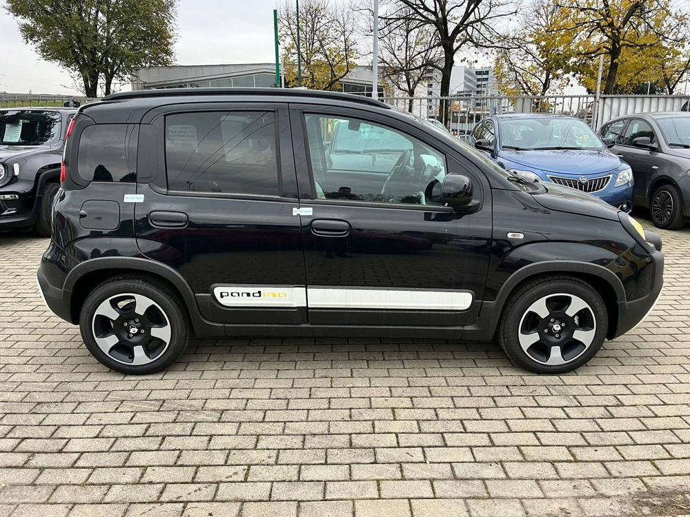 Fiat Panda Cross nuova a Milano (5)