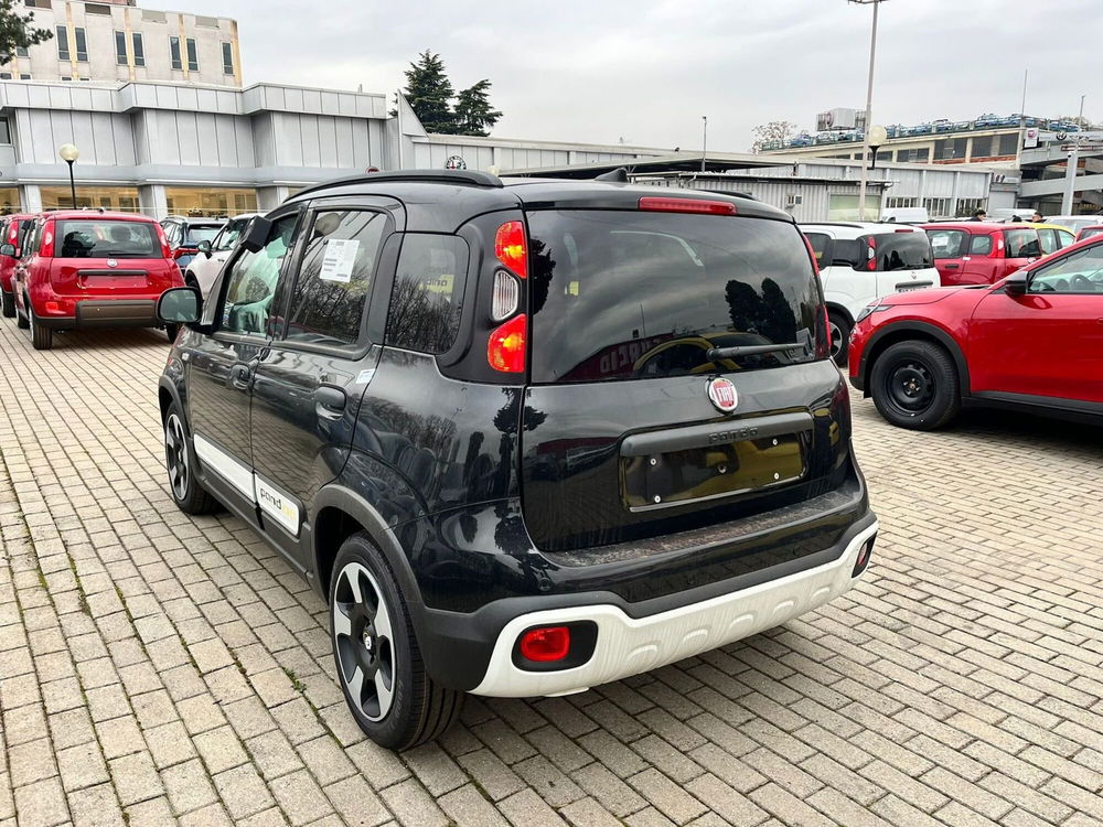 Fiat Panda Cross nuova a Milano (6)