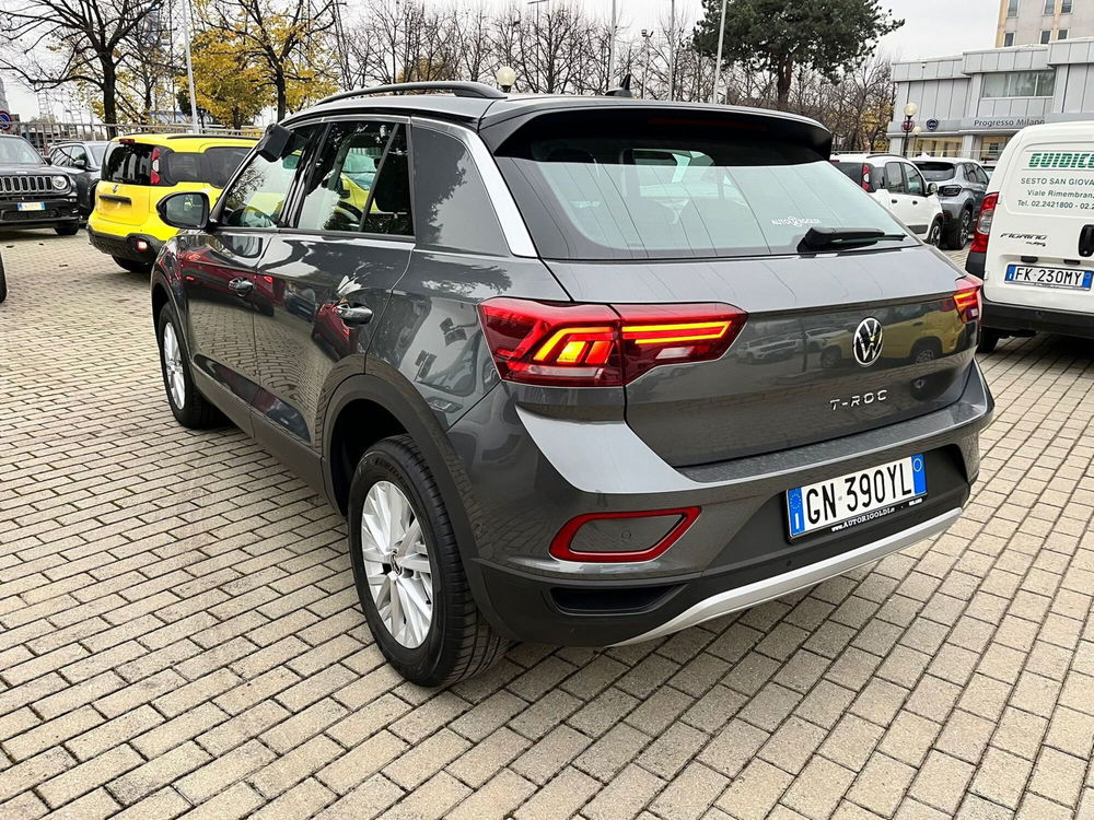 Volkswagen T-Roc usata a Milano (6)