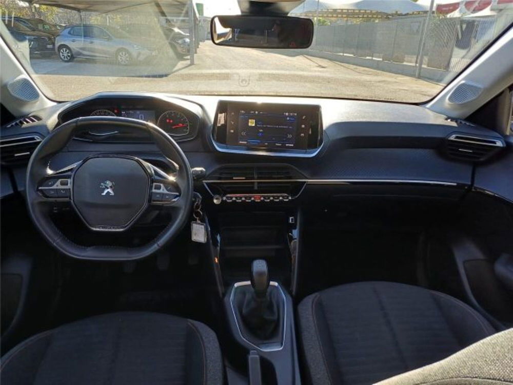 Peugeot 208 usata a Bari (12)