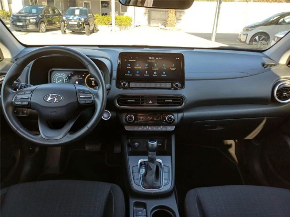 Hyundai Kona usata a Bari (13)