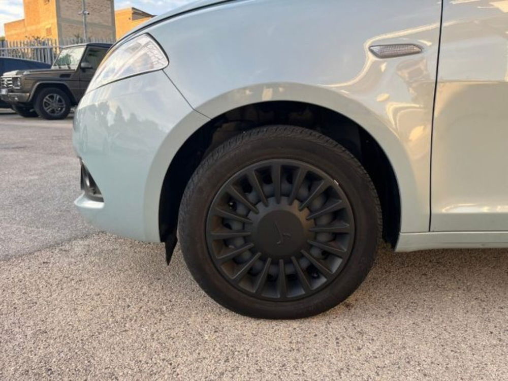 Lancia Ypsilon usata a Trapani (3)