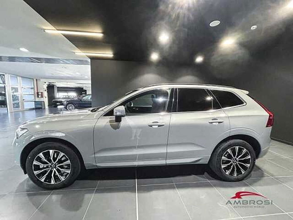 Volvo XC60 nuova a Viterbo (3)