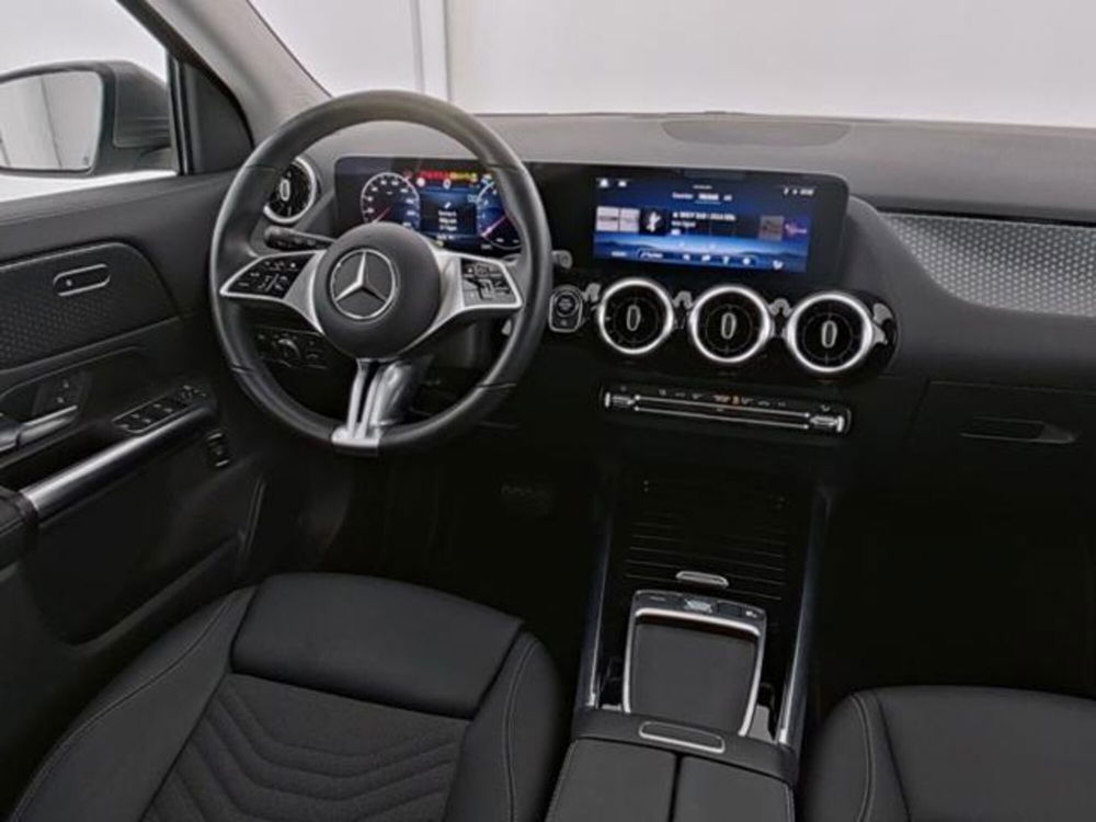 Mercedes-Benz GLA SUV usata a Milano (5)