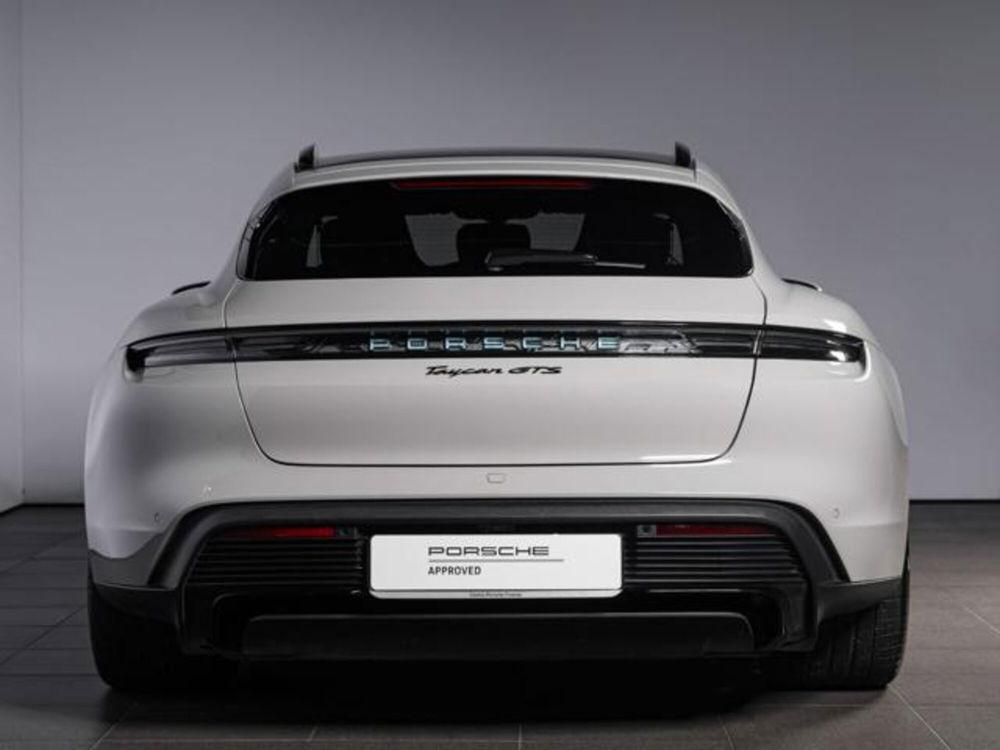 Porsche Taycan Sport Turismo usata a Livorno (5)