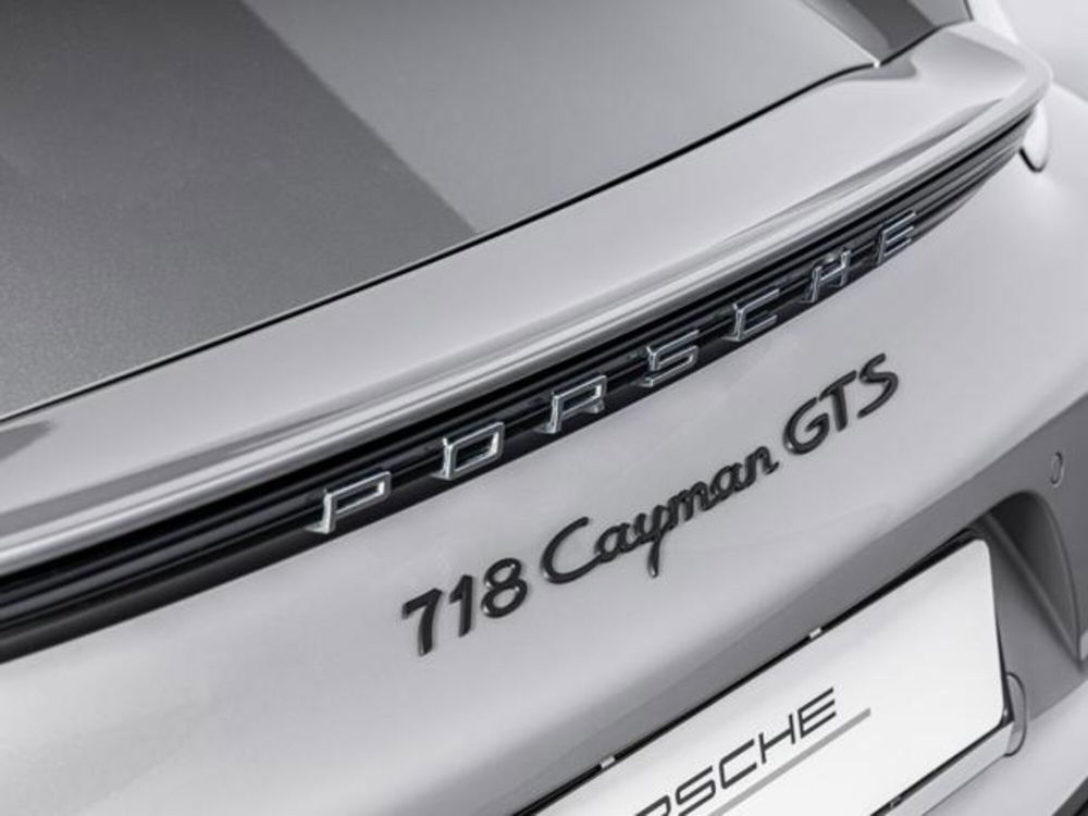 Porsche 718 Cayman  usata a Livorno (14)