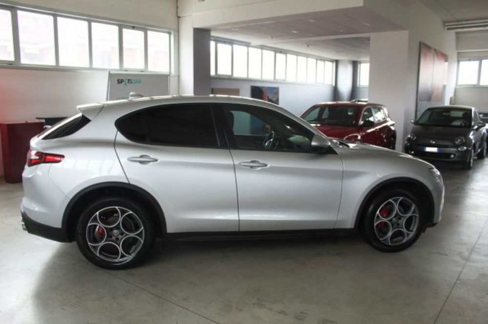 Alfa Romeo Stelvio usata a Terni (6)