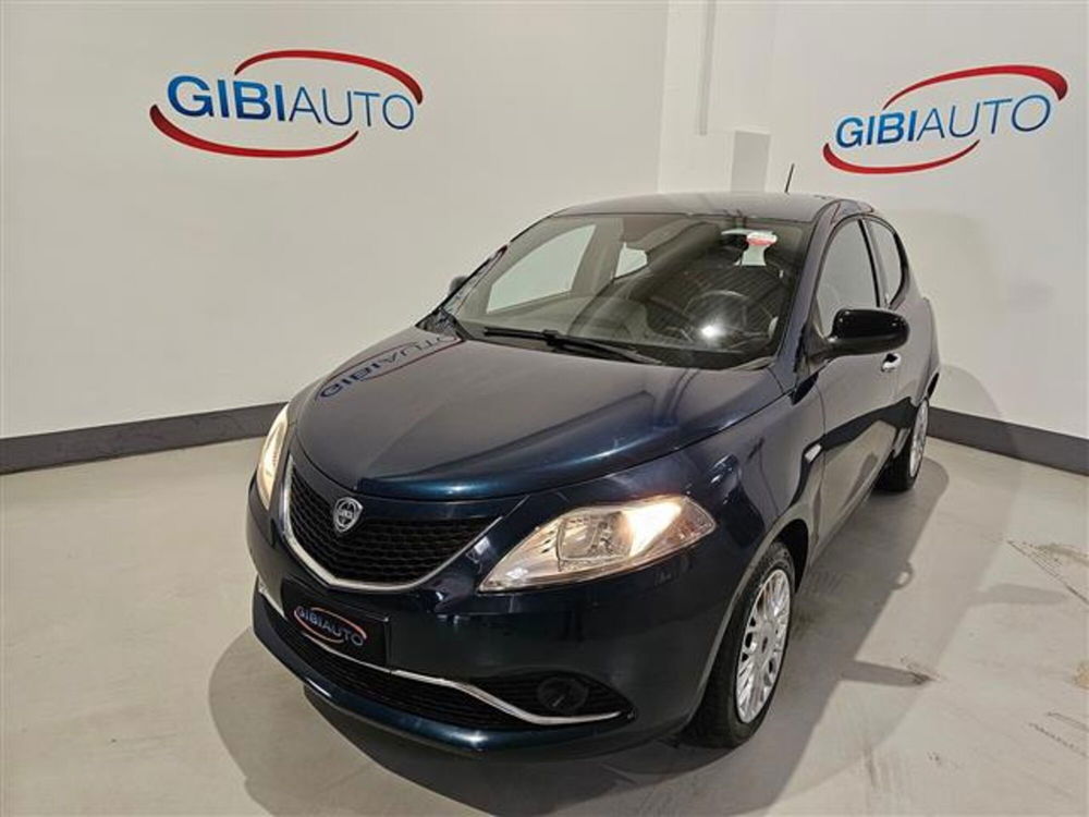 Lancia Ypsilon usata a Palermo (3)