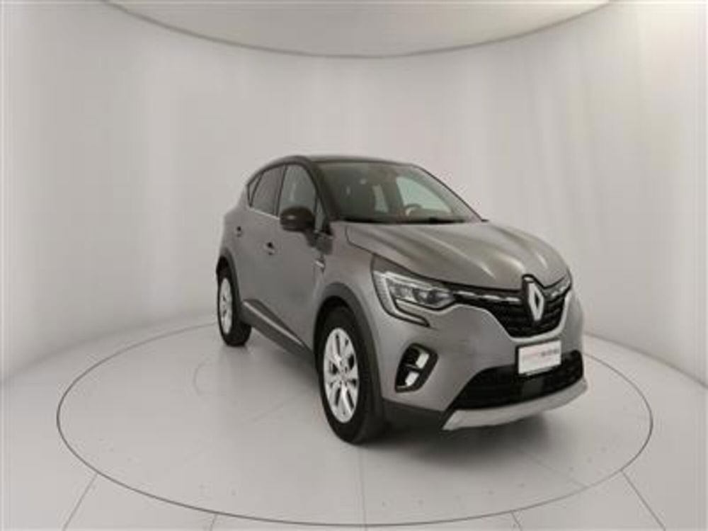 Renault Captur usata a Bari (11)