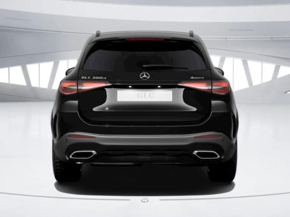 Mercedes-Benz GLC SUV nuova a Verona (4)