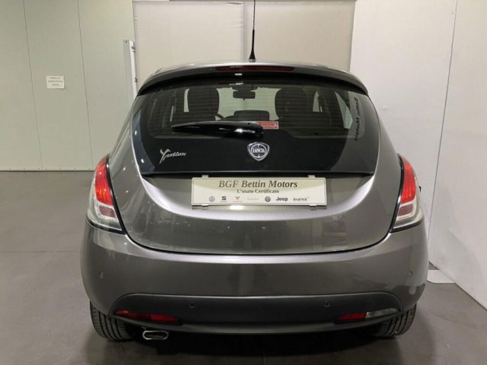 Lancia Ypsilon usata a Padova (5)