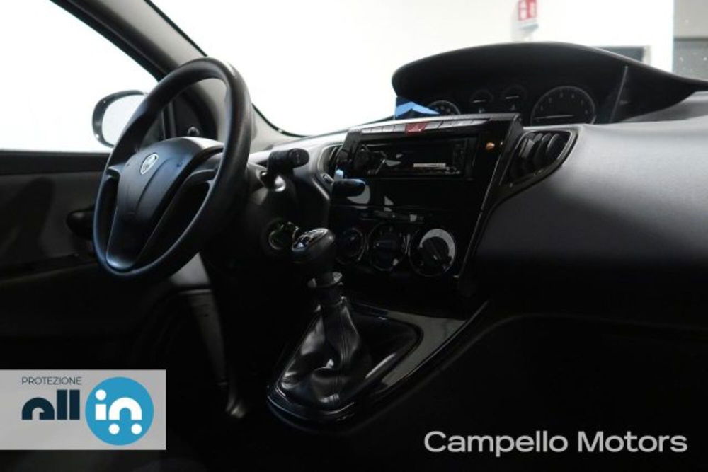 Lancia Ypsilon usata a Venezia (13)