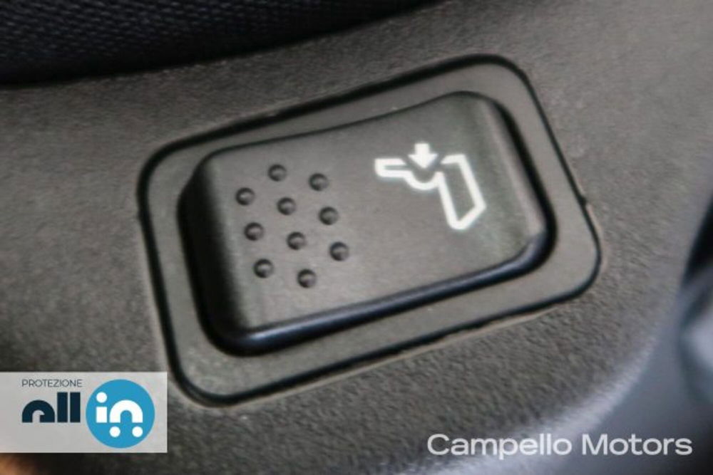 Jeep Renegade nuova a Venezia (13)