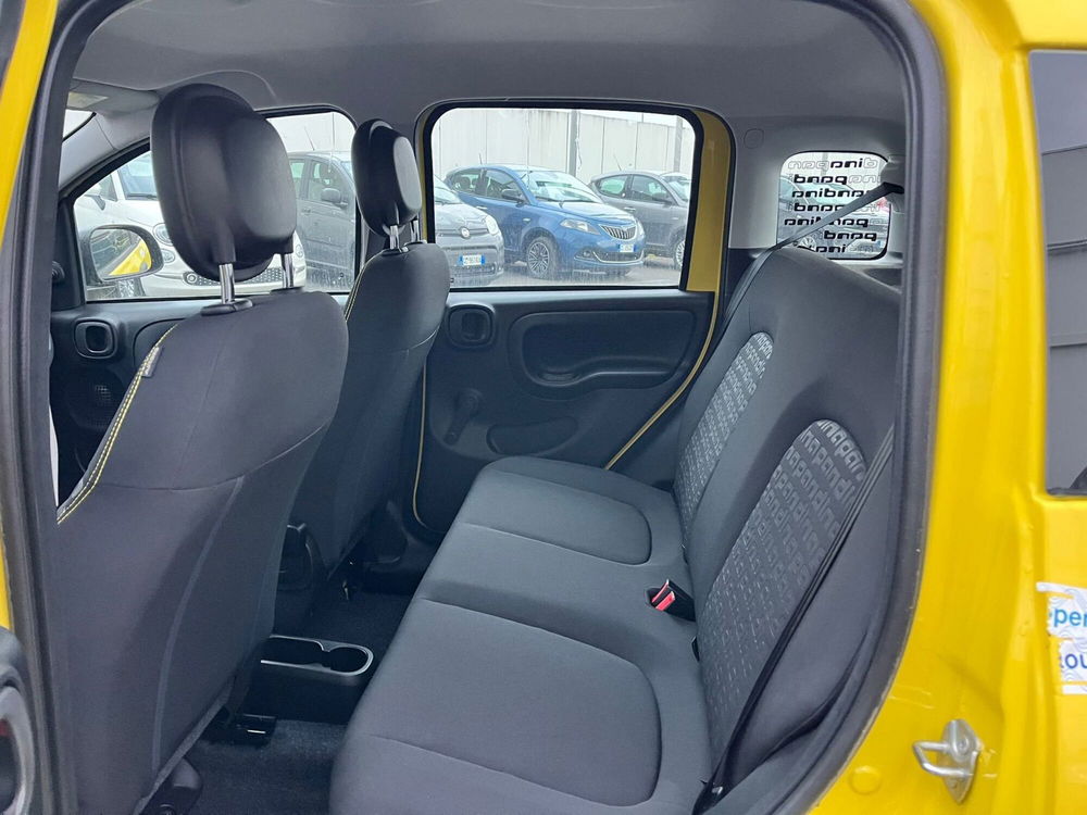 Fiat Panda Cross nuova a Milano (14)