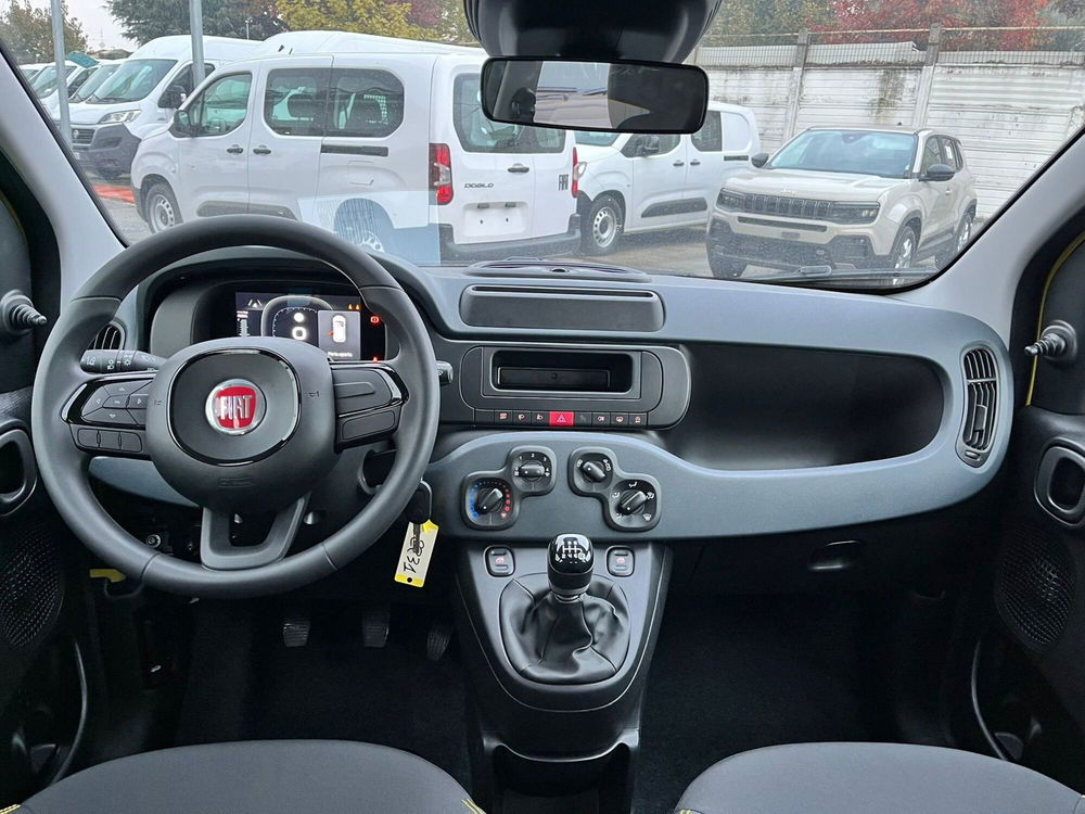 Fiat Panda Cross nuova a Milano (16)