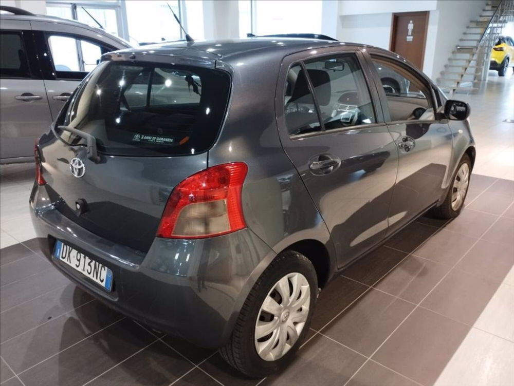 Toyota Yaris usata a Milano (5)