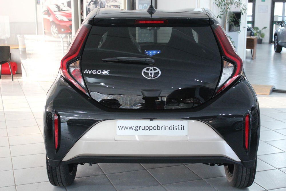 Toyota Aygo X nuova a Potenza (5)