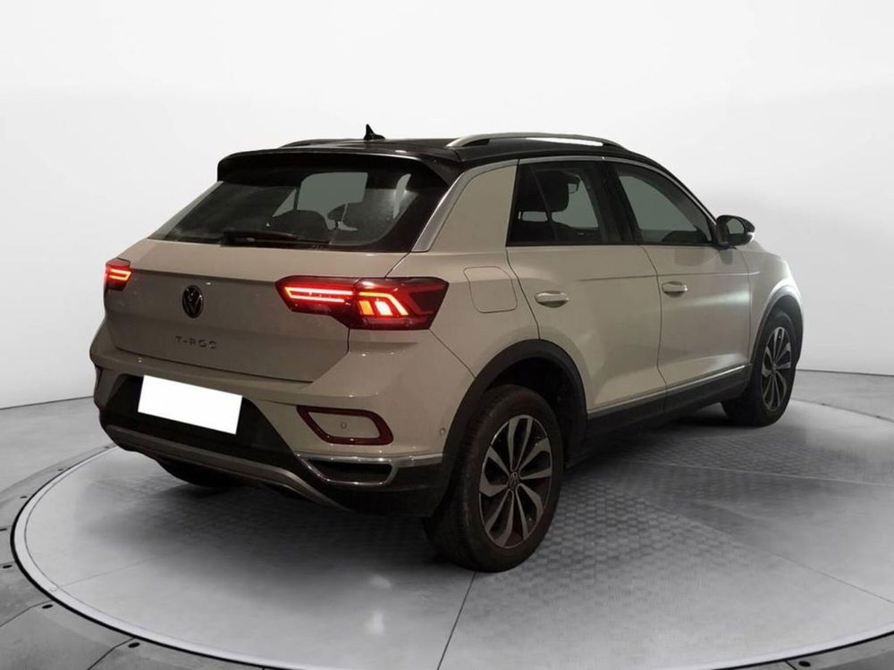 Volkswagen T-Roc usata a Torino (4)