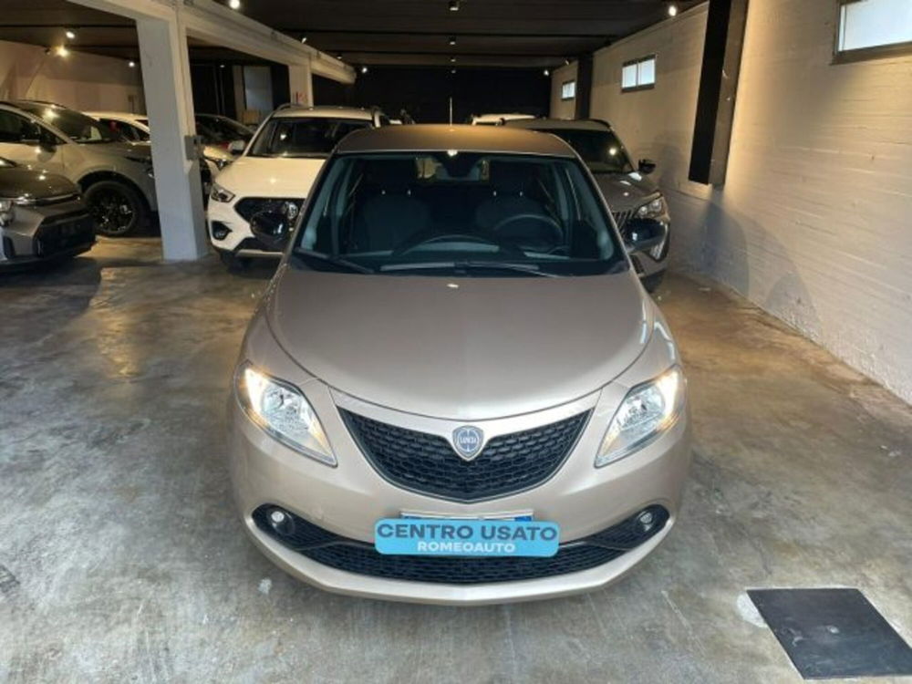 Lancia Ypsilon usata a Perugia (3)