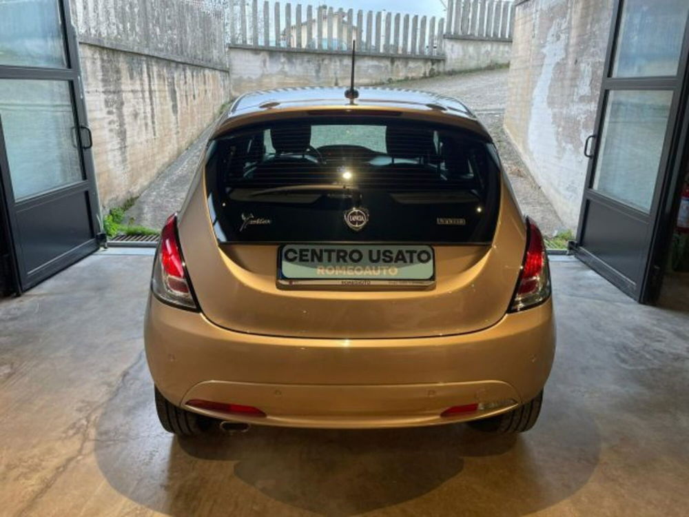 Lancia Ypsilon usata a Perugia (6)