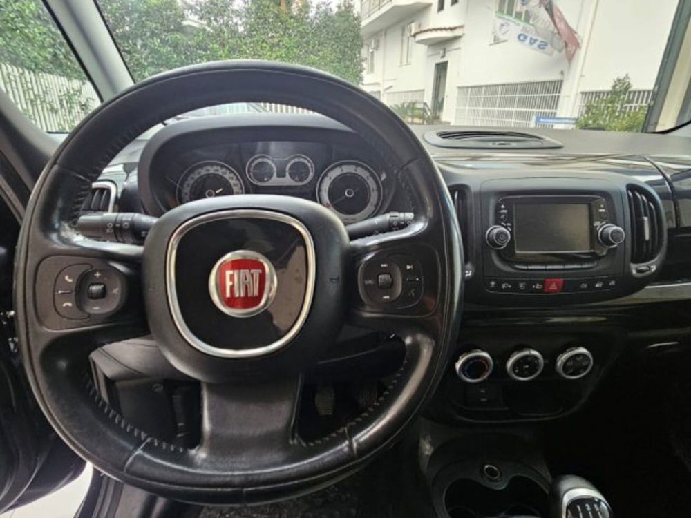 Fiat 500L usata a Napoli (15)