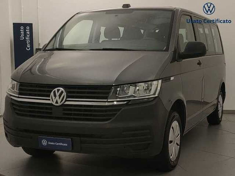 Volkswagen Veicoli Commerciali Transporter Furgone 2.0 TDI 110CV PC Kombi  del 2021 usata a Busto Arsizio