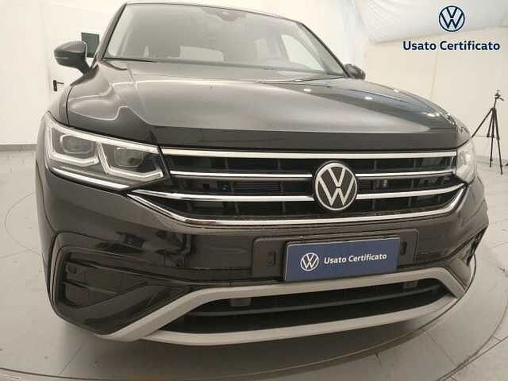 Volkswagen Tiguan nuova a Varese (6)