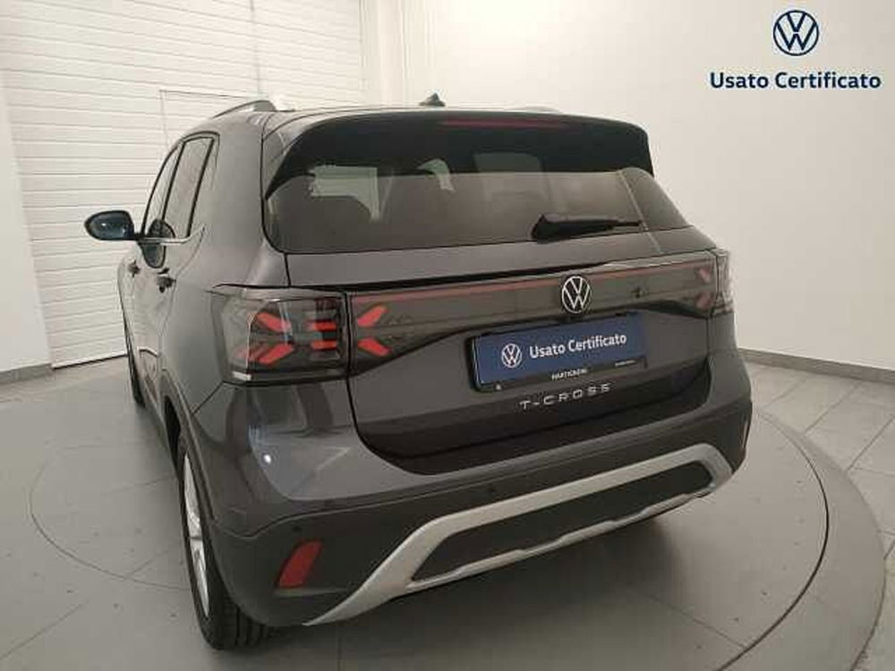 Volkswagen T-Cross usata a Varese (8)